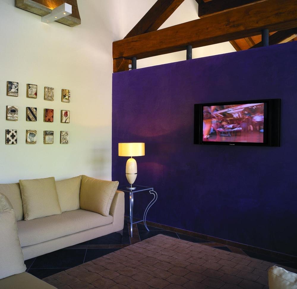 Meridiana Country Hotel Calenzano Extérieur photo