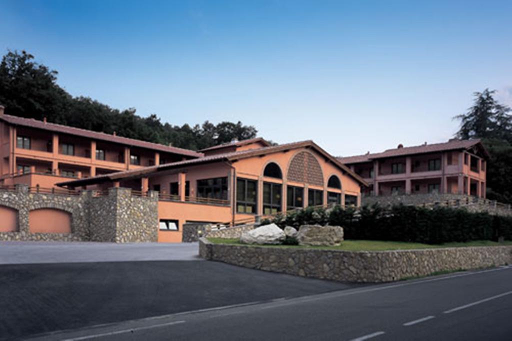 Meridiana Country Hotel Calenzano Extérieur photo