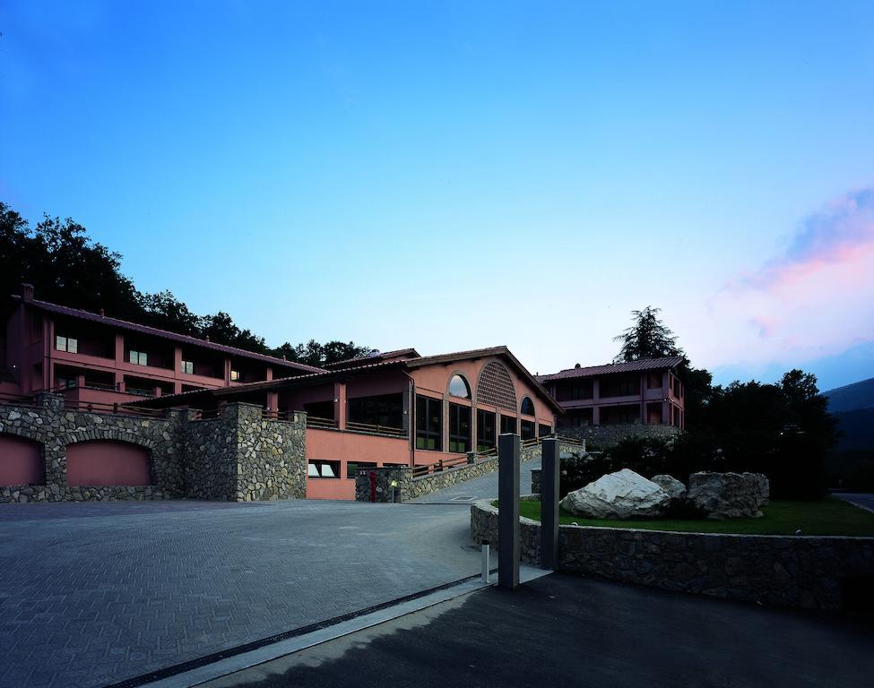 Meridiana Country Hotel Calenzano Extérieur photo